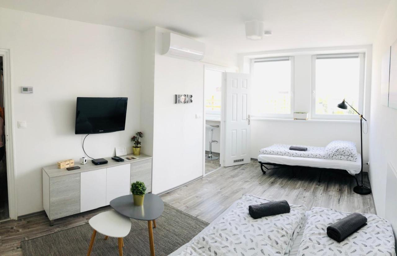 Central Apartments Veszprém Eksteriør bilde